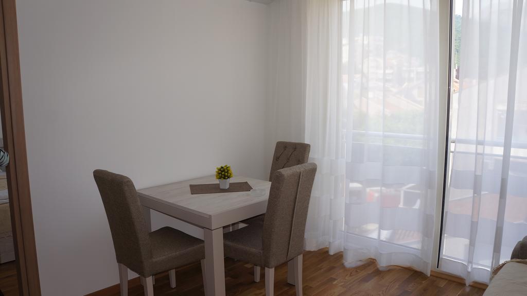 Apartments Lora Bokeljske Brigade Budva Luaran gambar