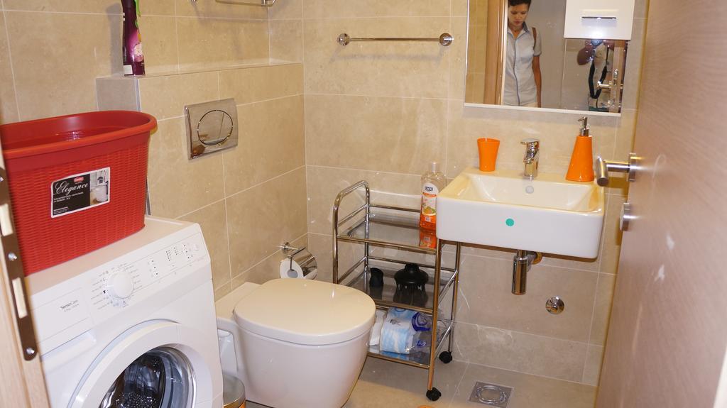 Apartments Lora Bokeljske Brigade Budva Luaran gambar