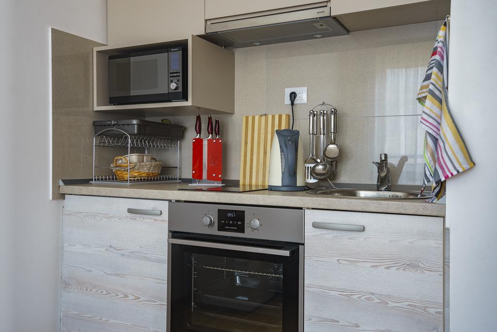 Apartments Lora Bokeljske Brigade Budva Luaran gambar