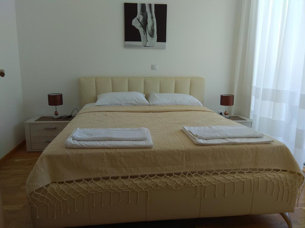Apartments Lora Bokeljske Brigade Budva Luaran gambar