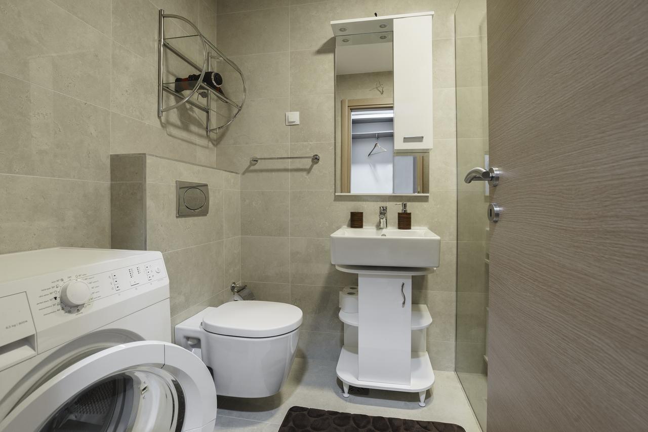 Apartments Lora Bokeljske Brigade Budva Luaran gambar